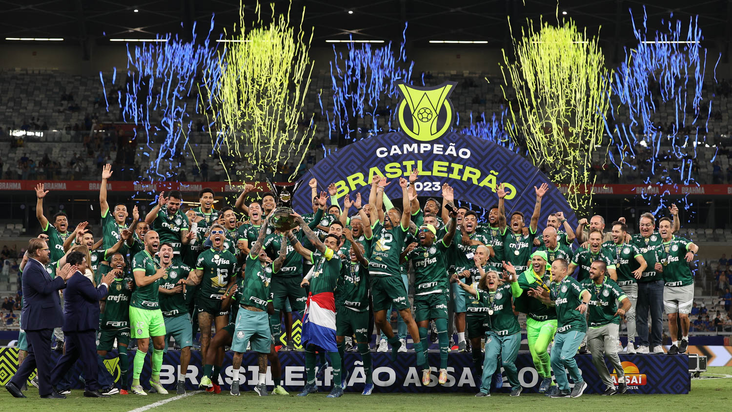 Palmeiras vence o Santos, encerra jejum e é campeão do Paulista