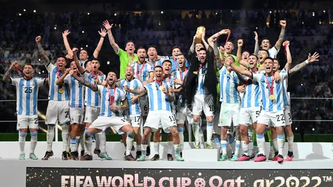 Argentina vence nos pênaltis e é tricampeã mundial após resultado