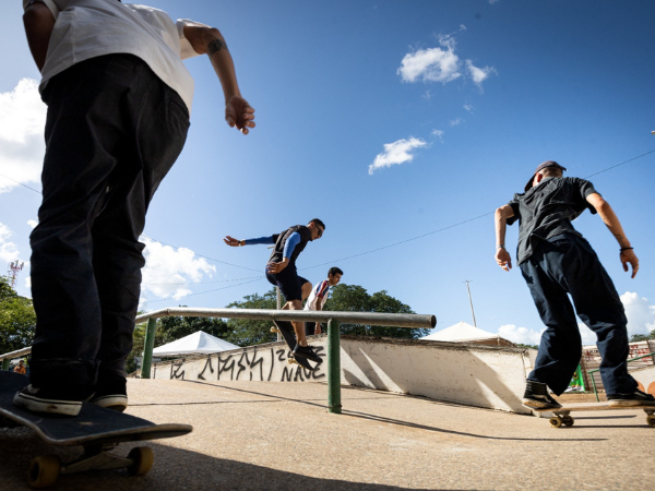 Cearense vence etapa de circuito de skate street amador em